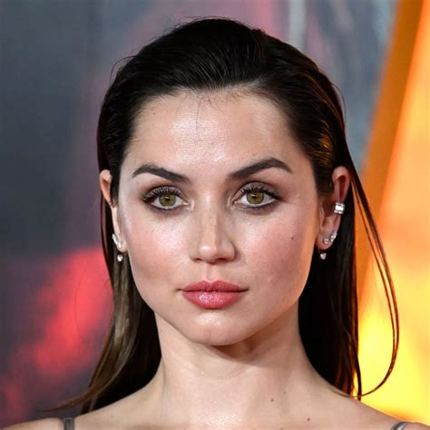 Ana De Armas solo masturbation DeepFake DeepFake Porn。